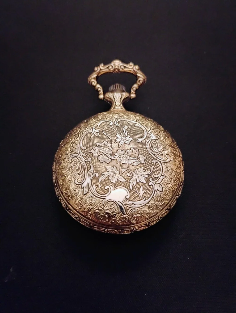 Vintage Swiss Grandfather Golden Pocket Watch With Hunter Engravings